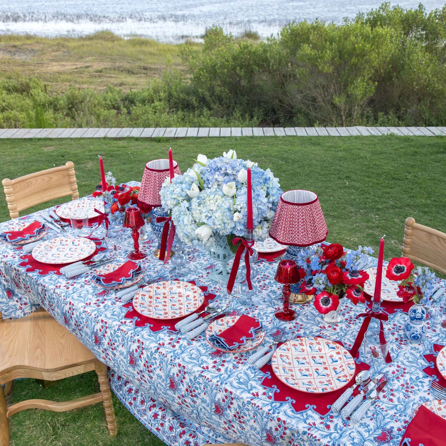 Sets de table et serviettes Angelina rouges et bleus (lot de 4)