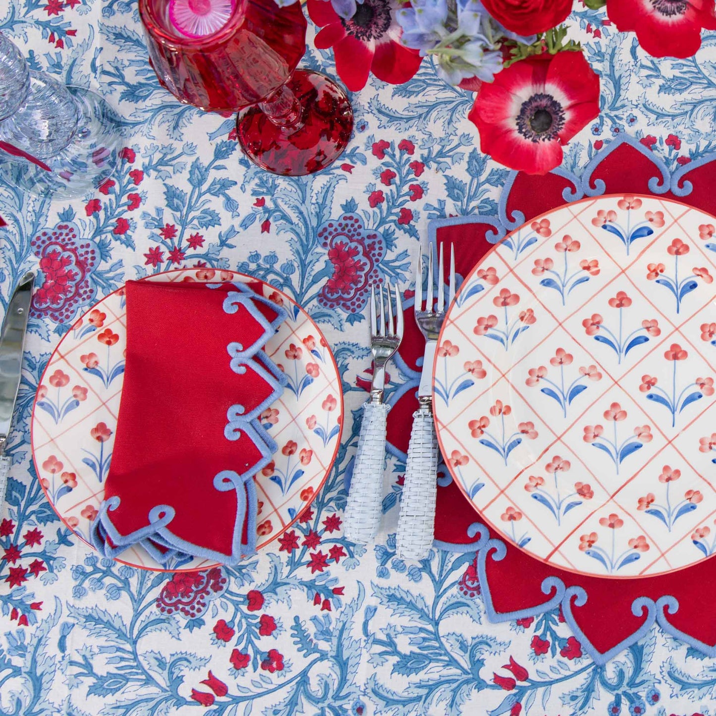 Sets de table et serviettes Angelina rouges et bleus (lot de 4)