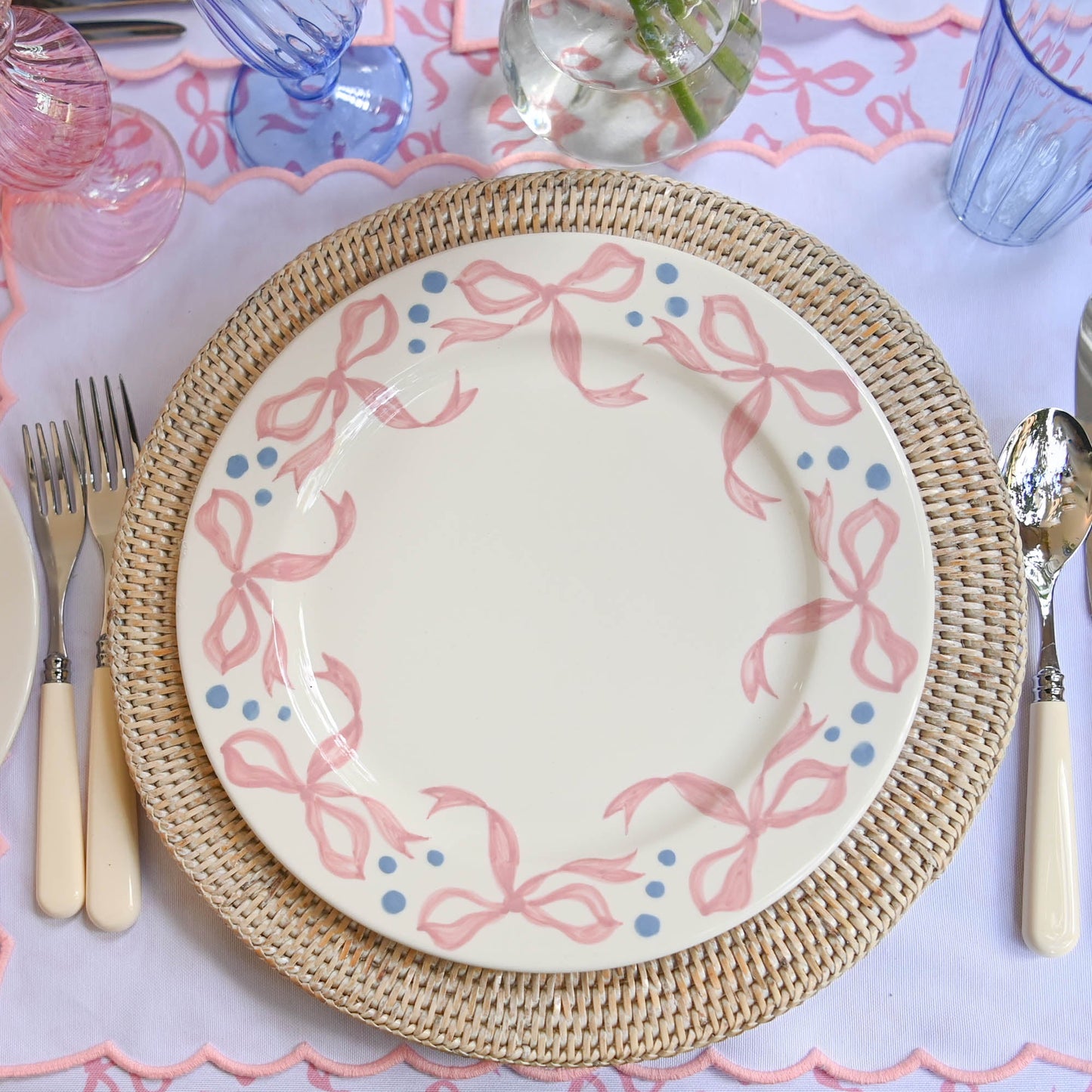 Assiette plate Harley's Bow