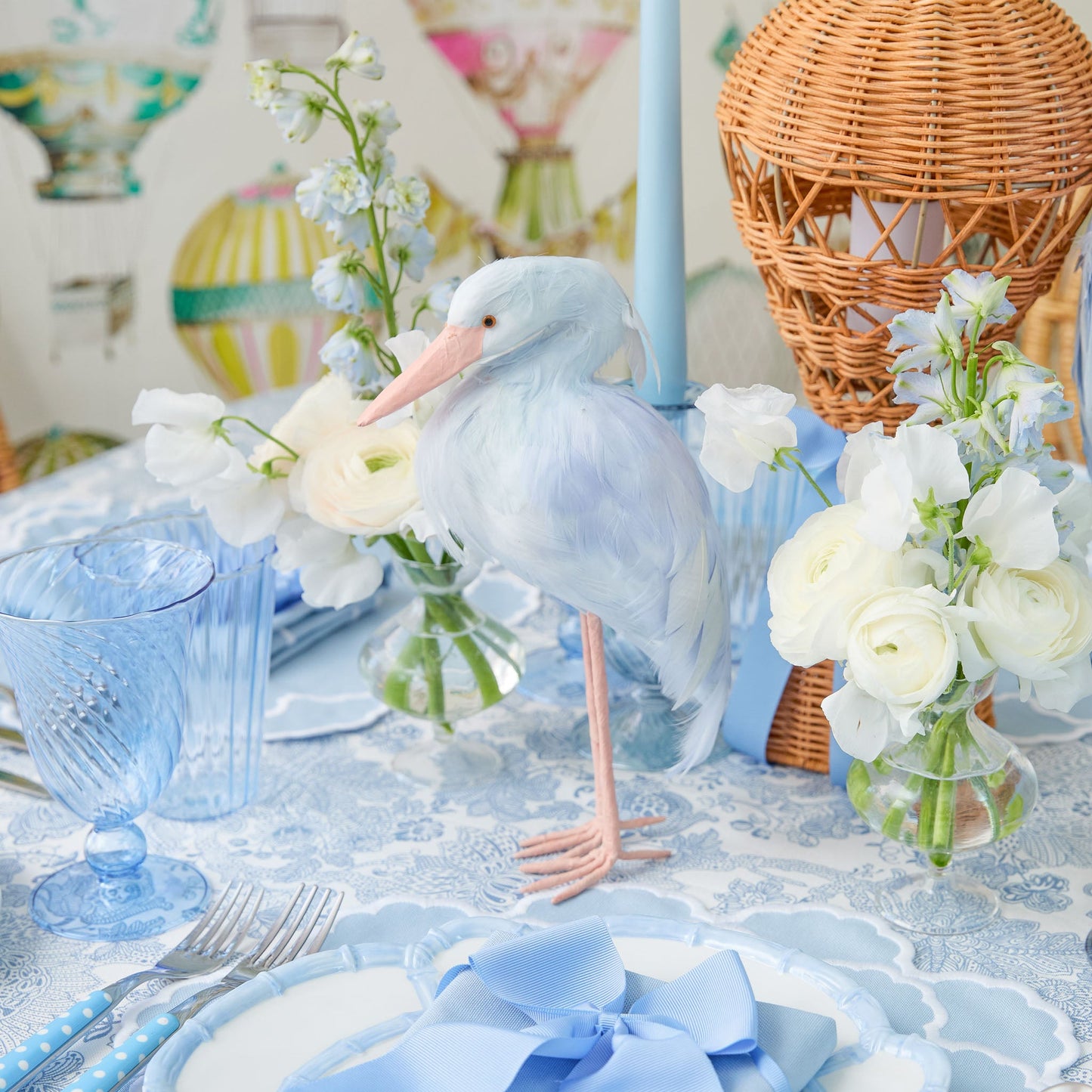 Famille de cigognes Saskia bleues