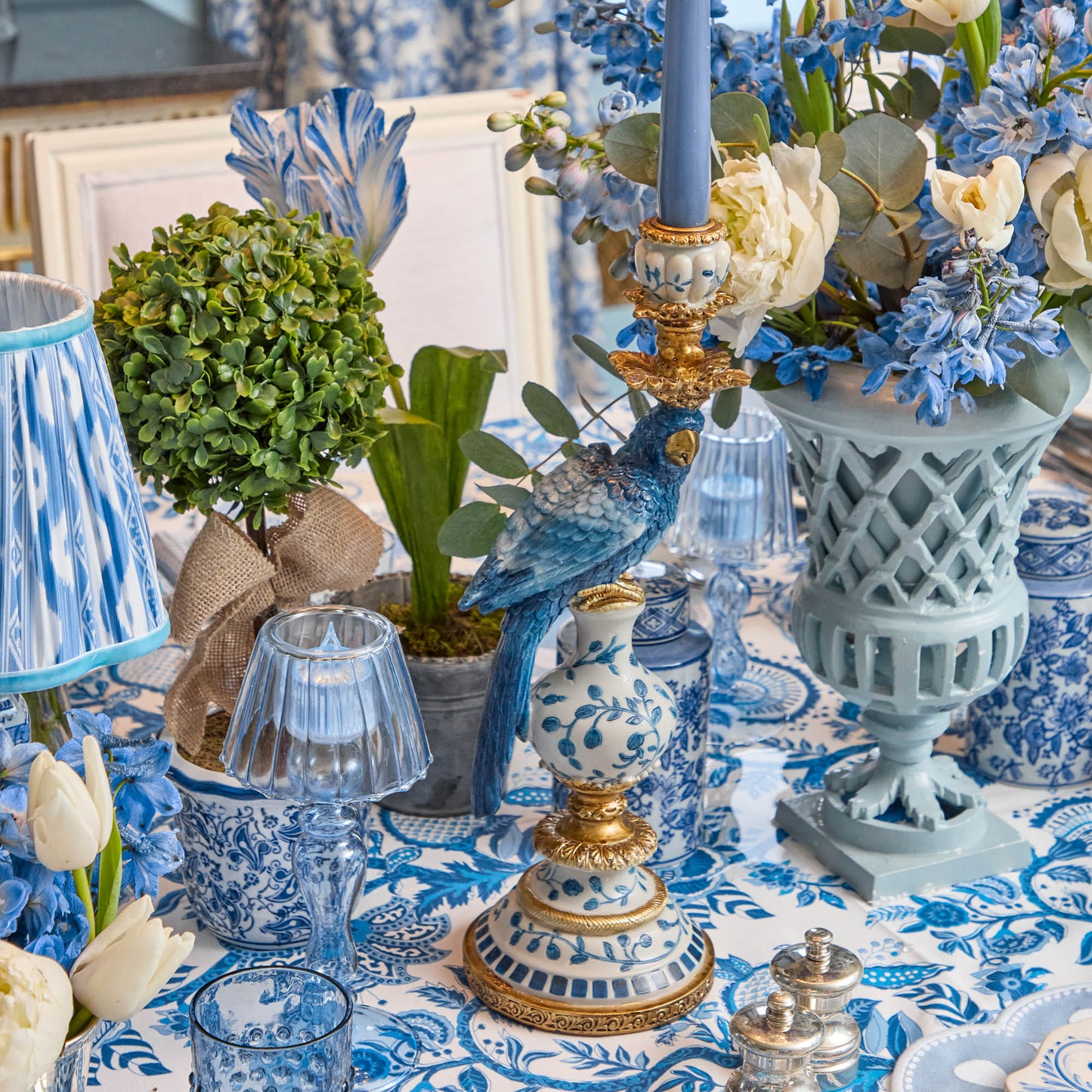 Ensemble de bougeoirs perroquet bleu