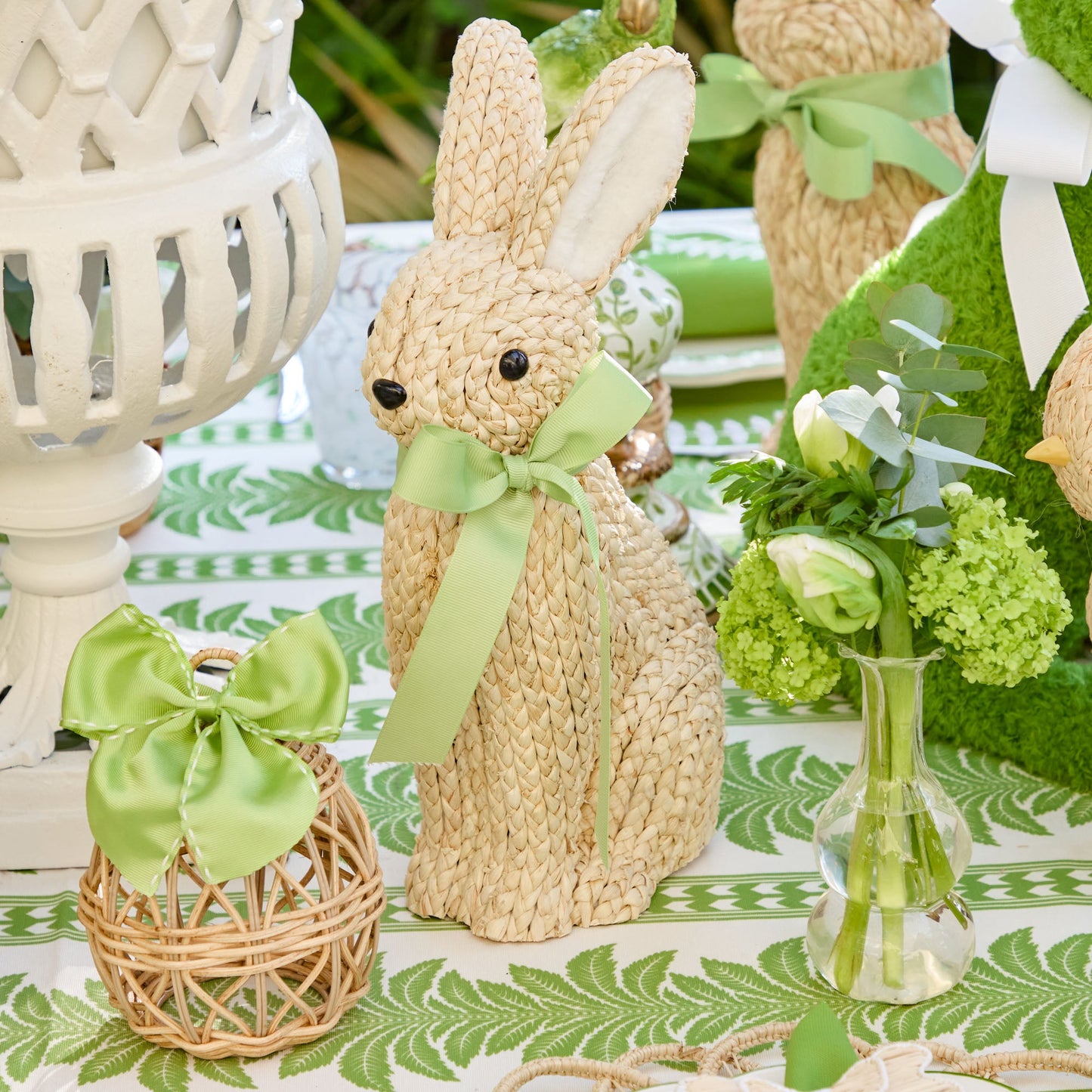 Famille de lapins raphia