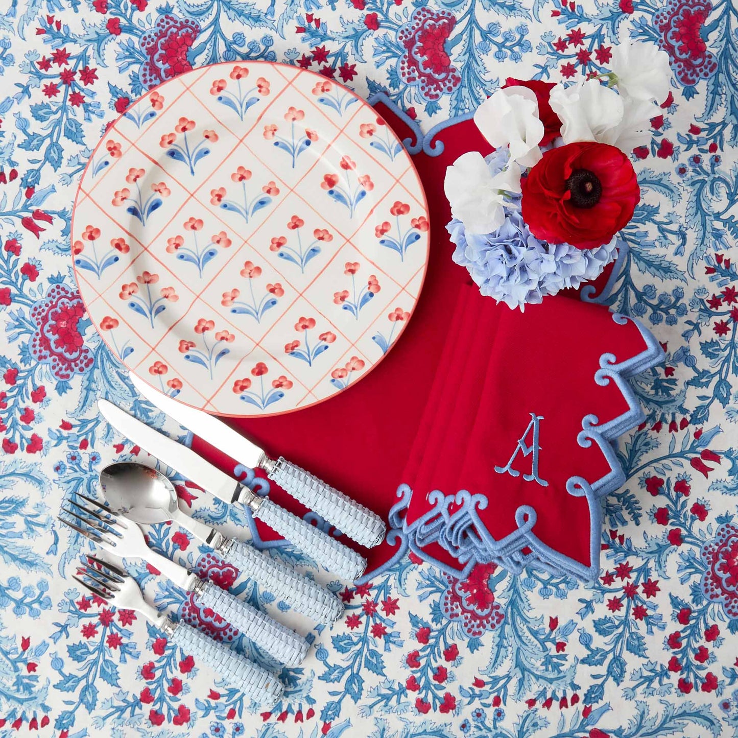 Assiettes à dîner à motif floral bleu et rouge (lot de 4)