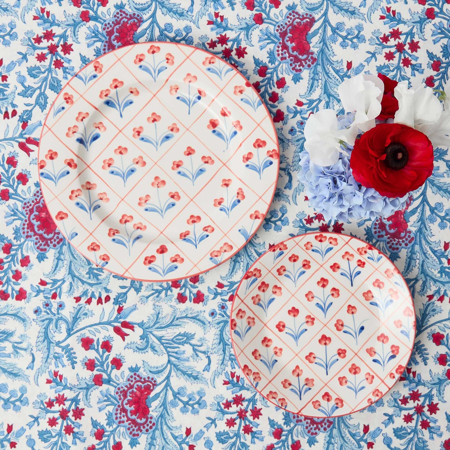 Assiettes à dîner et à entrée à motif floral bleu et rouge (lot de 8)