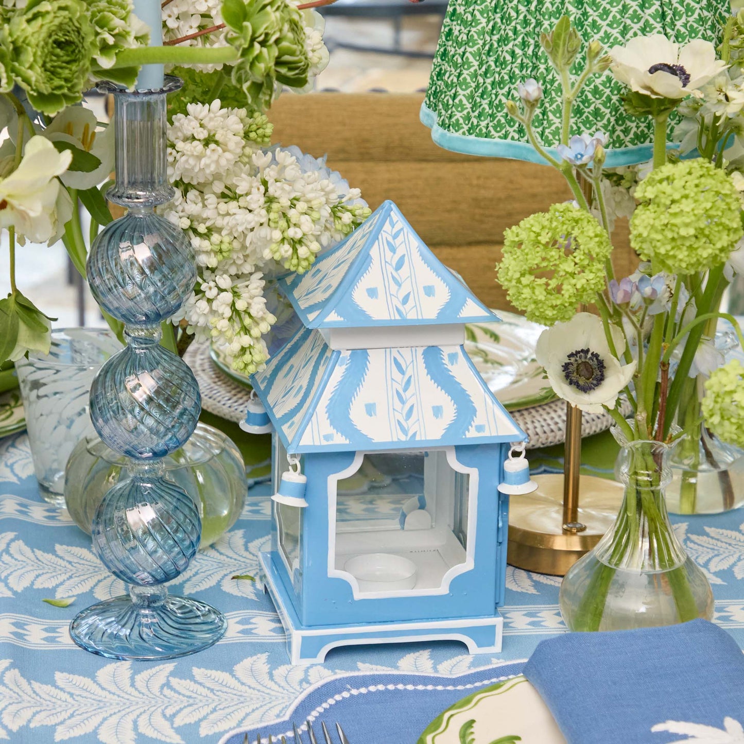 Lanterne pagode Ikat bleue