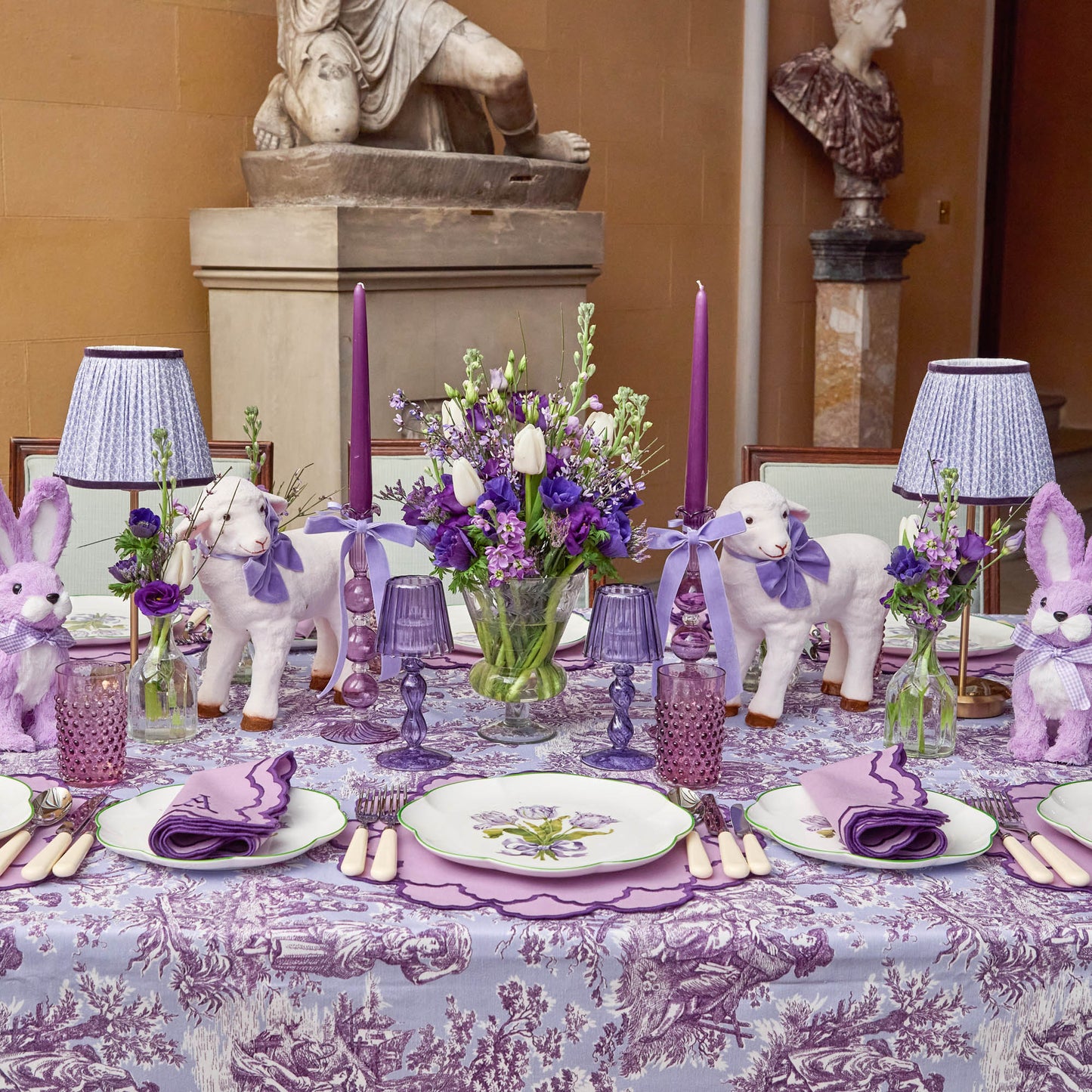 Assiette plate tulipe violette