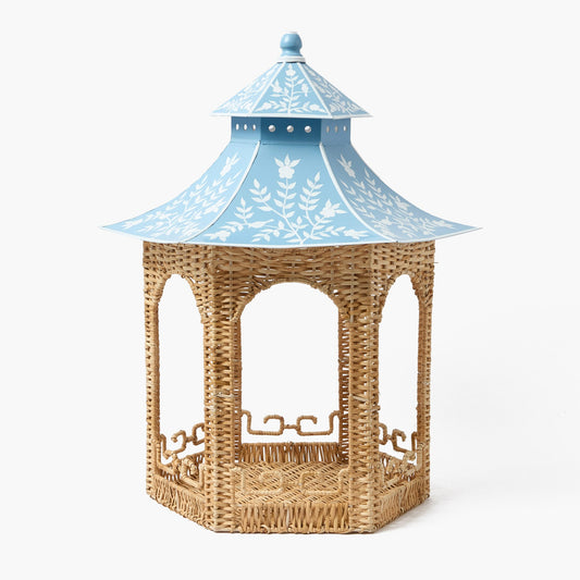 Grande lanterne pagode en rotin naturel et chinoiserie bleue