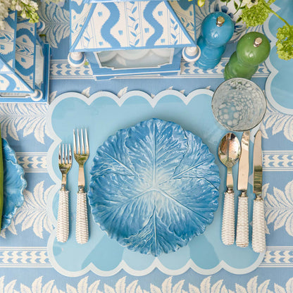 Sets de table laqués festonnés bleu doux (lot de 4)