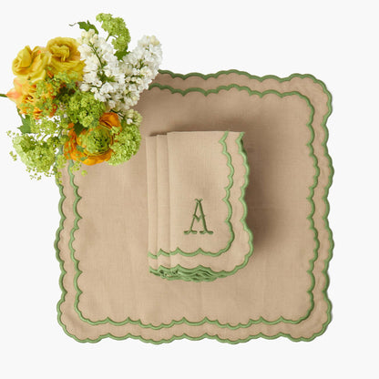Sets de table et serviettes Edith Sand &amp; Green (lot de 4)