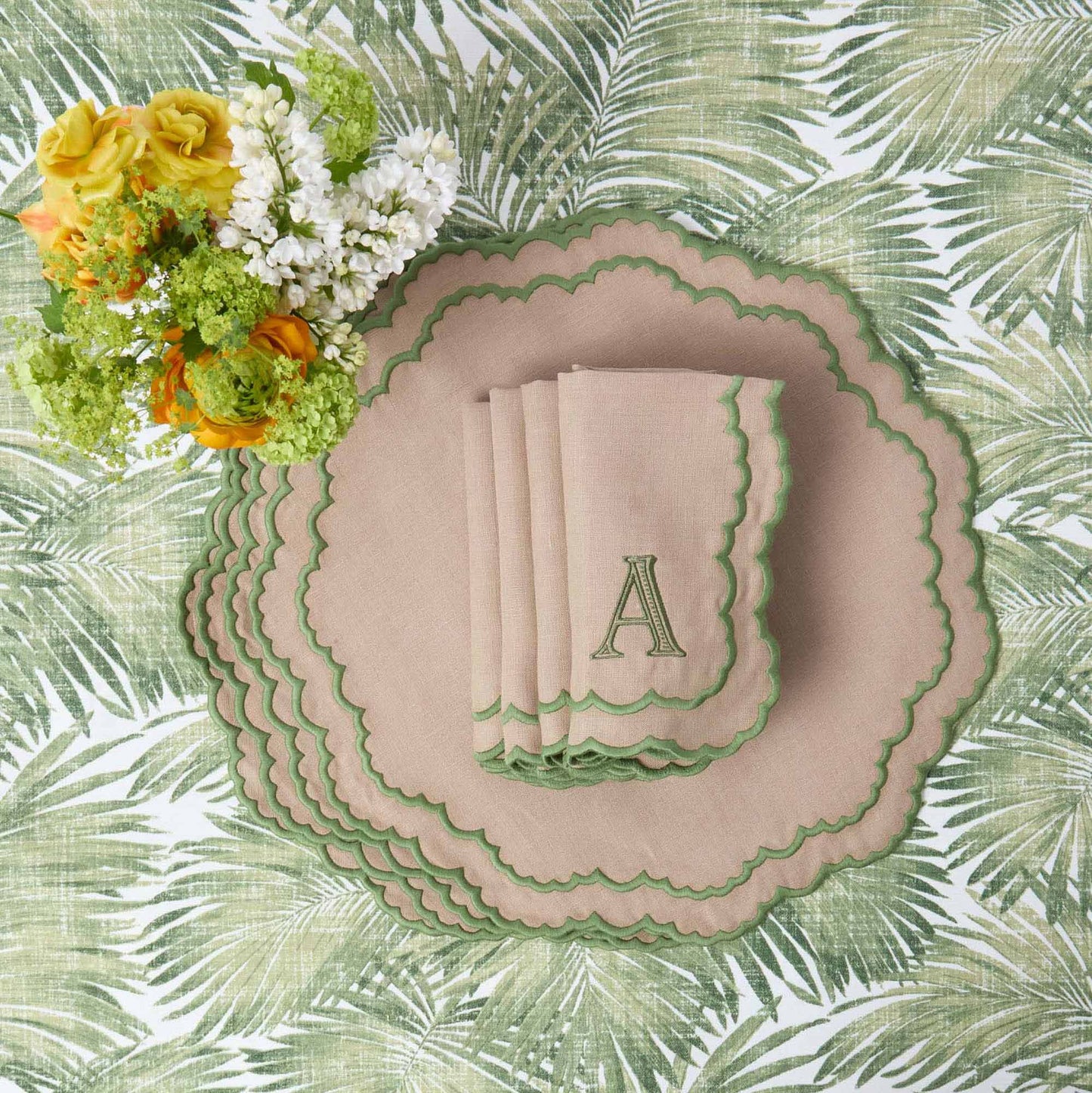 Sets de table et serviettes Edith Sand &amp; Green (lot de 4)