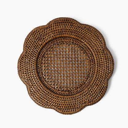 Assiettes de présentation en rotin festonné marron (lot de 4)