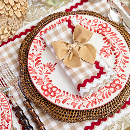 Assiettes de présentation en rotin festonné marron (lot de 4)